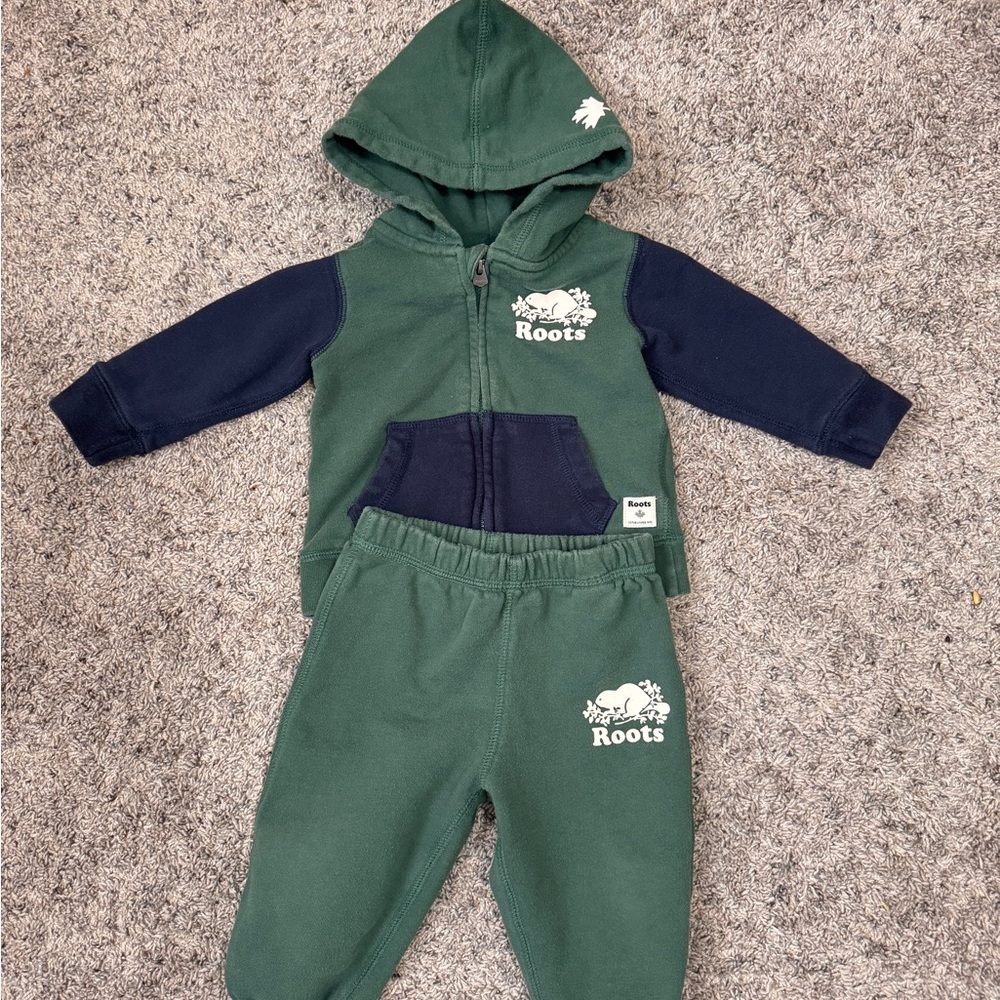 Roots Green and Navy Baby Tracksuit 6-12m SOLD